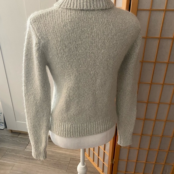 Brandy Melville One Size Wool Blend Cassia Turtleneck Sweater Cream Ivory Small - Picture 5 of 9